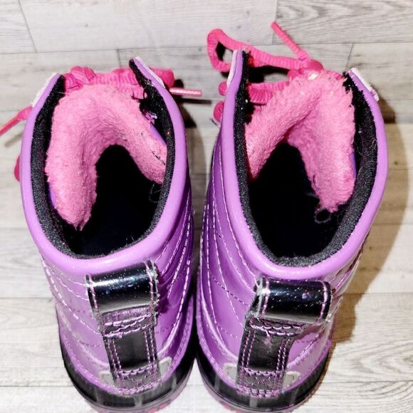 Crocs Dahlia and black allcast duck waterproof boots. ^ - Picture 5 of 10